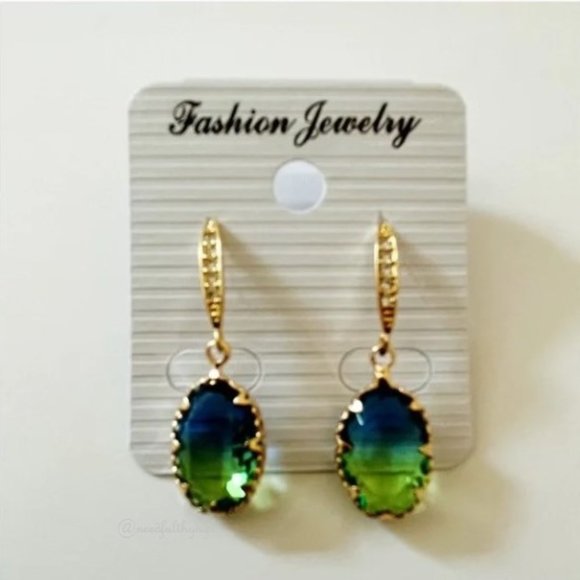 ⛔️SOLD⛔️ 2-Tone Glass Jewel Blue Green Ombre Rhinestones Drop Dangle Earrings - Picture 9 of 12